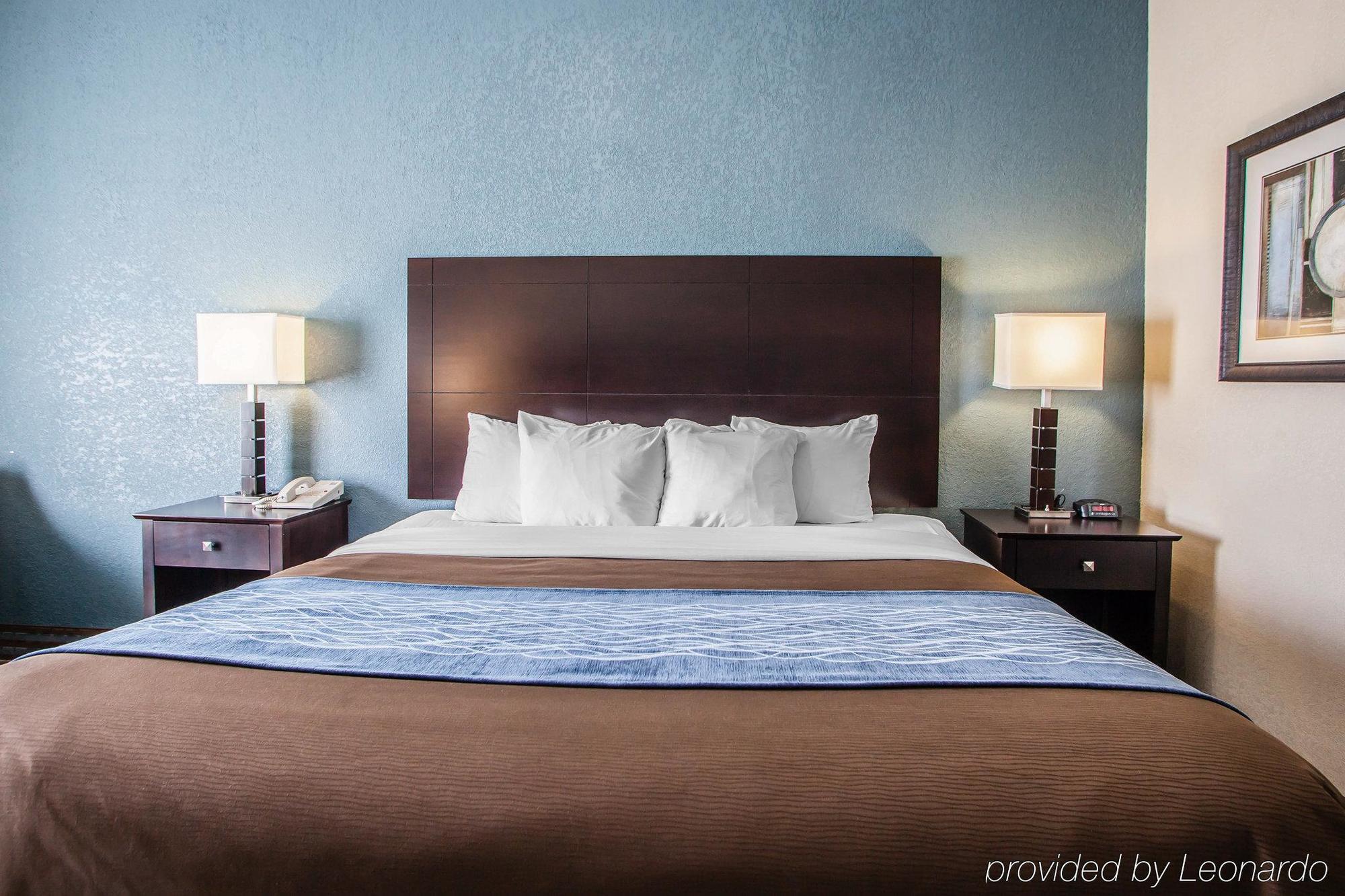 Super 8 By Wyndham Lees Summit Motel Лийс Съмит Екстериор снимка