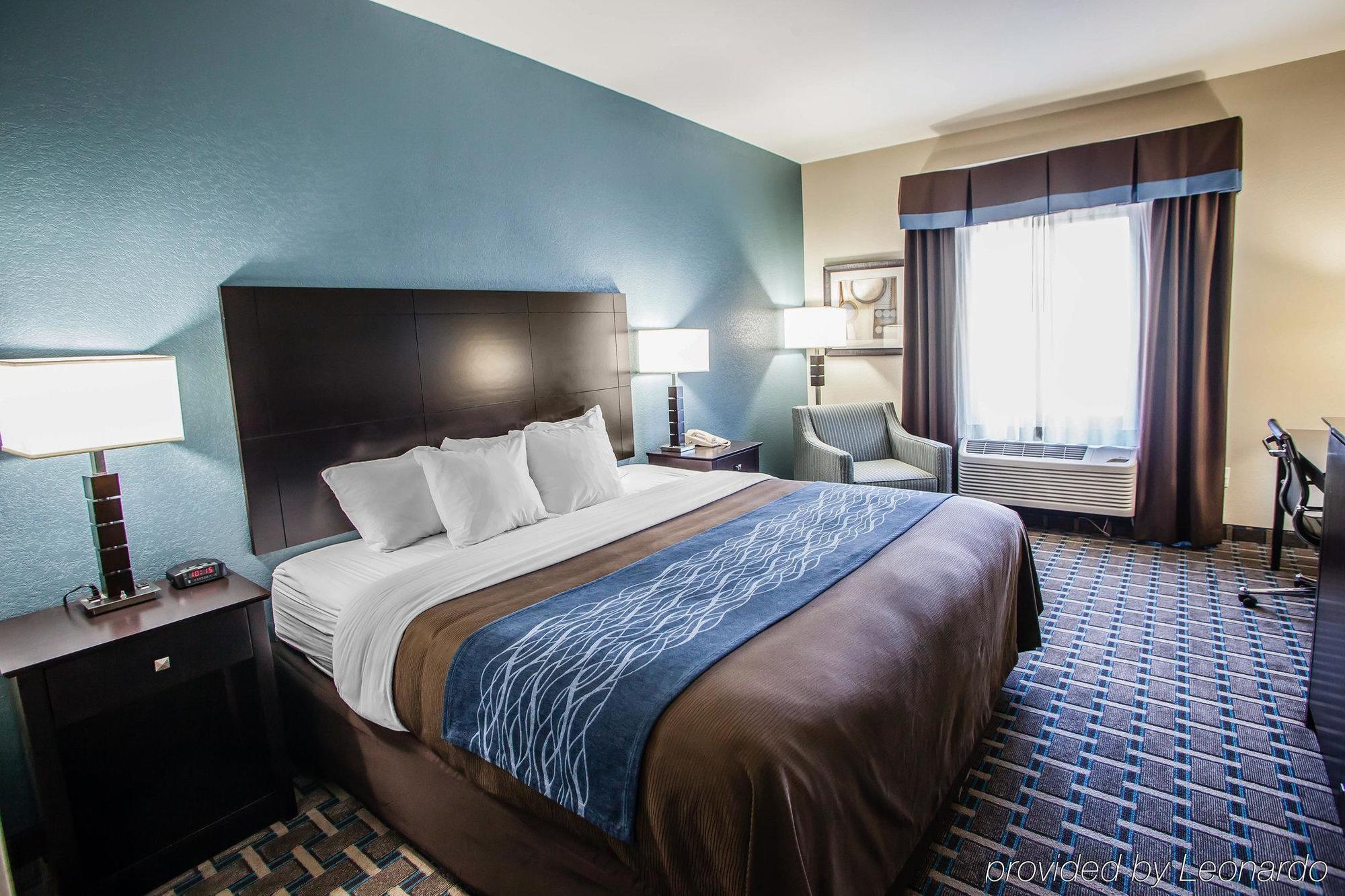 Super 8 By Wyndham Lees Summit Motel Лийс Съмит Екстериор снимка